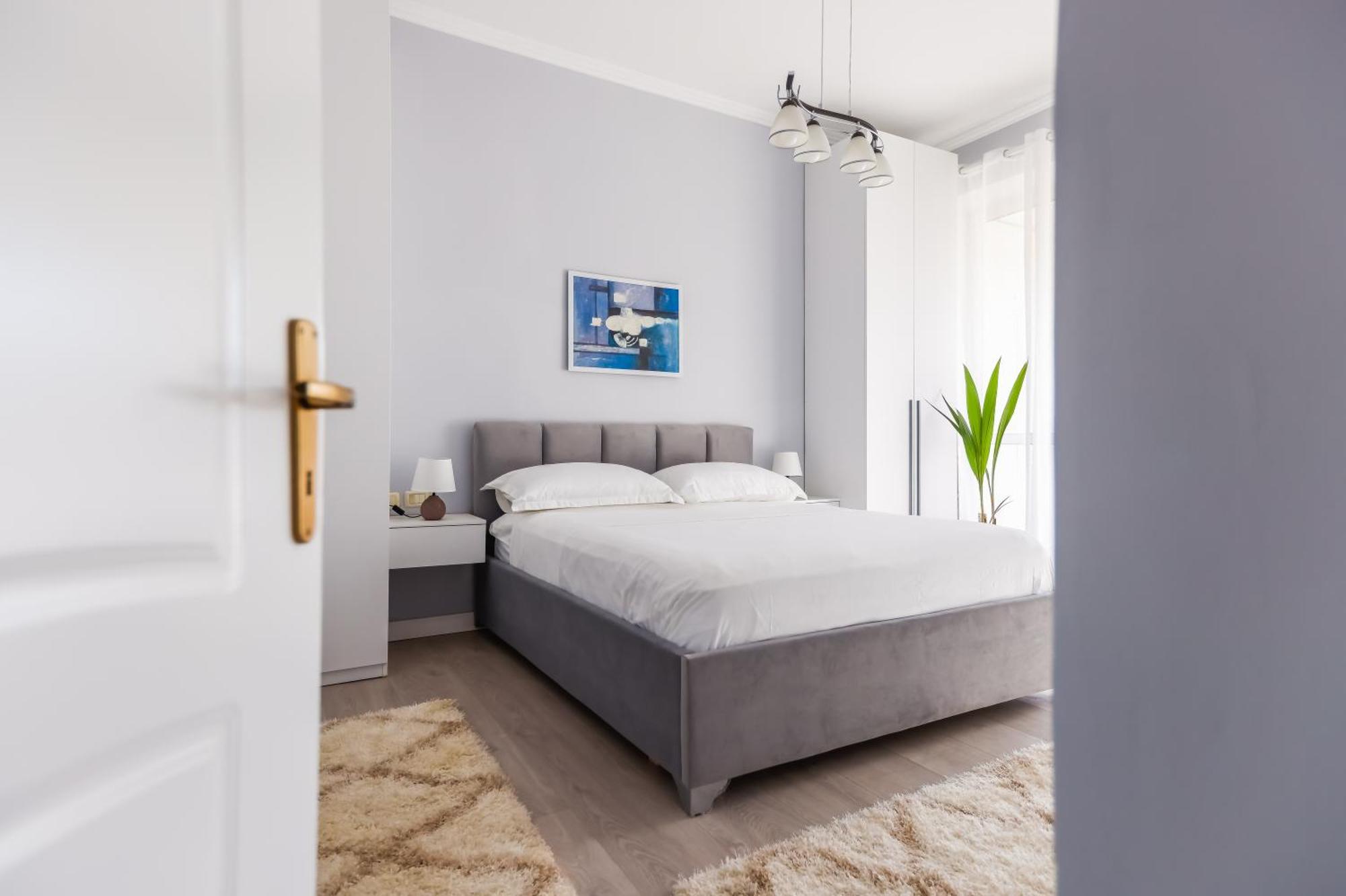 Viewpoint Central Apartment Tirana Buitenkant foto