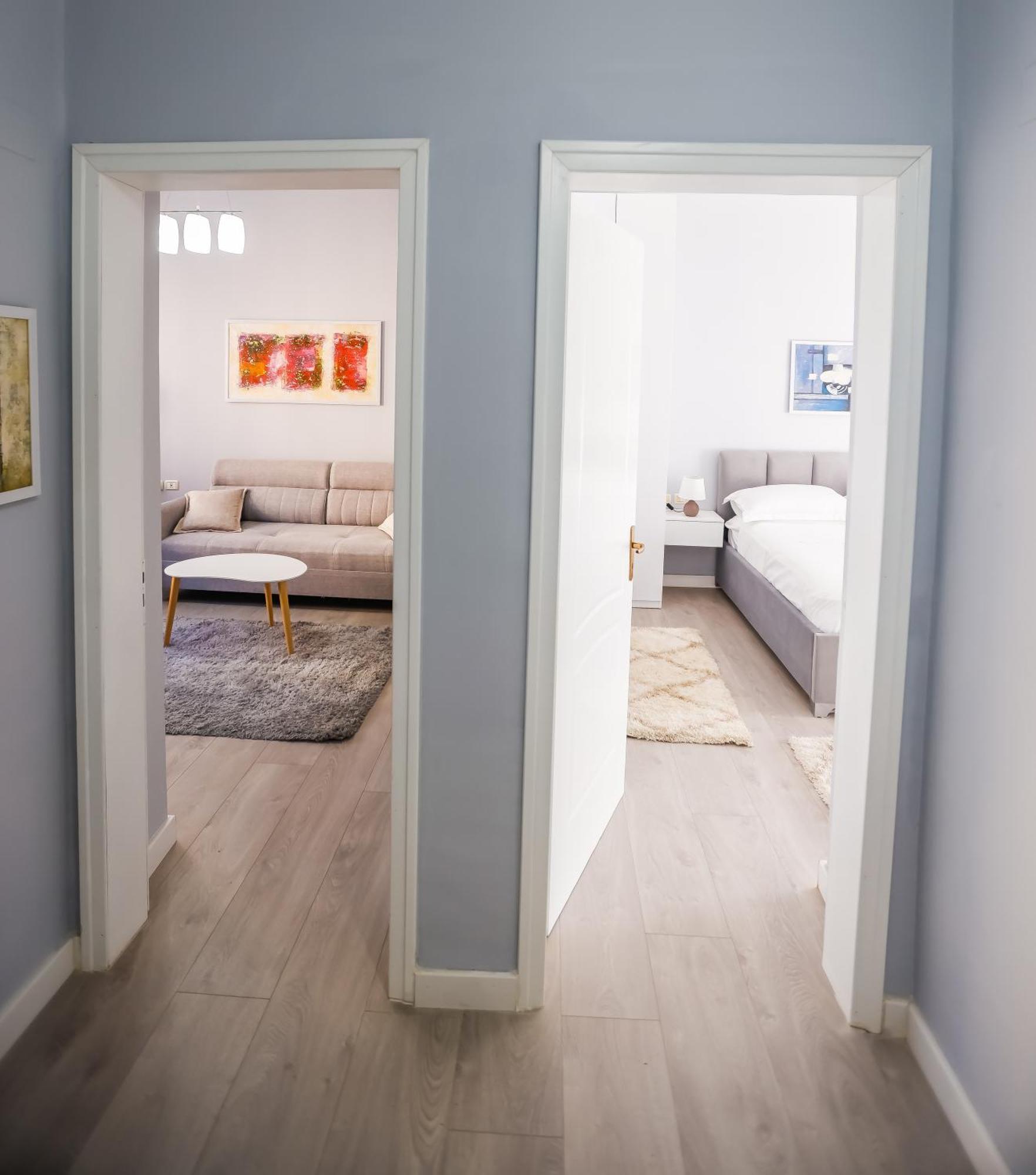 Viewpoint Central Apartment Tirana Buitenkant foto