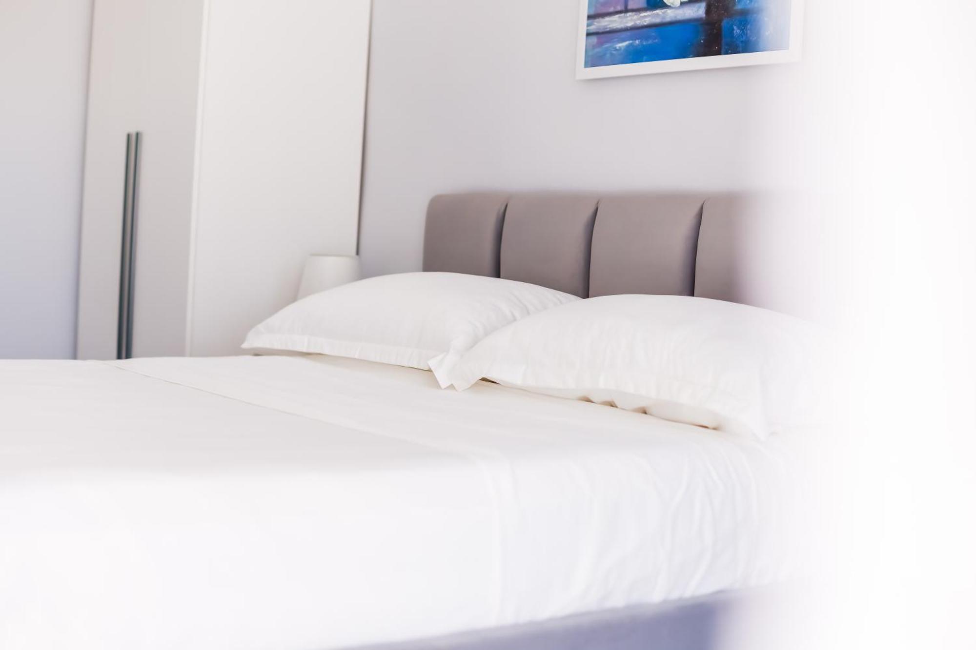 Viewpoint Central Apartment Tirana Buitenkant foto